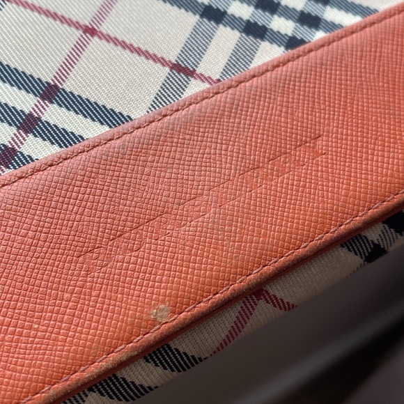 BURBERRY kiss-lock long wallet - Picture 14 of 15